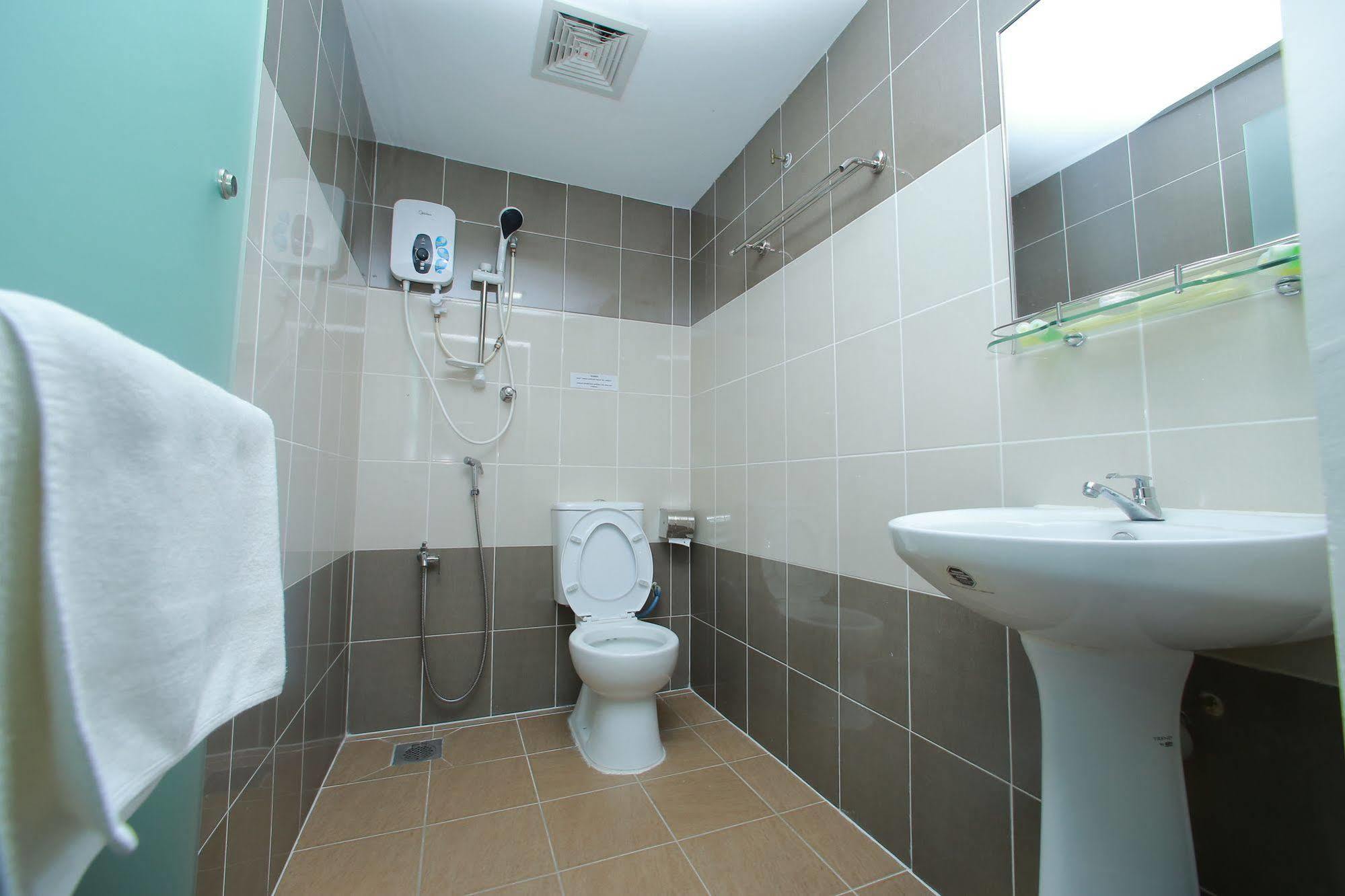 Hotel Gulshan 2*