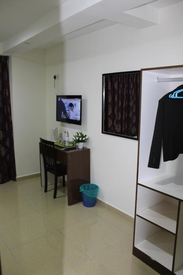 Gulshan Hotel